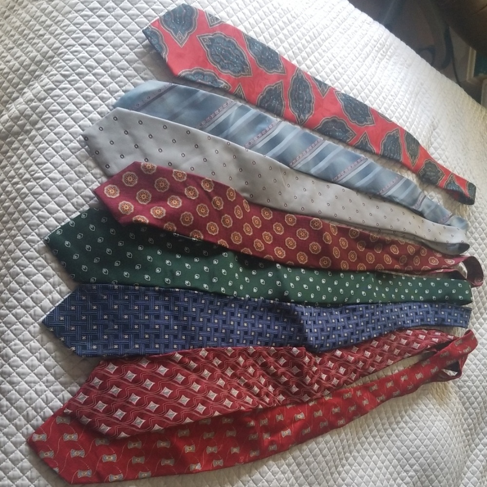 Van heusen  Jo's. Banks ties 510